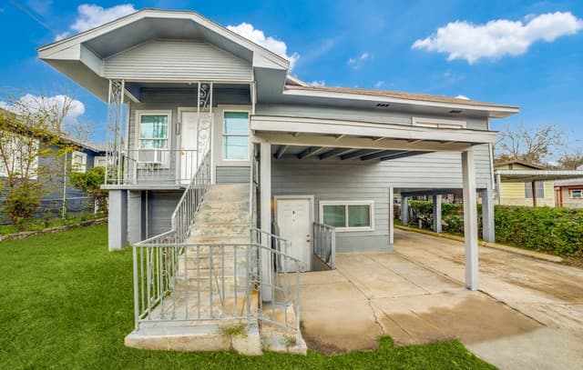 rental at 1311  Kayton Unit UNIT 1 in San Antonio, TX — photo 1