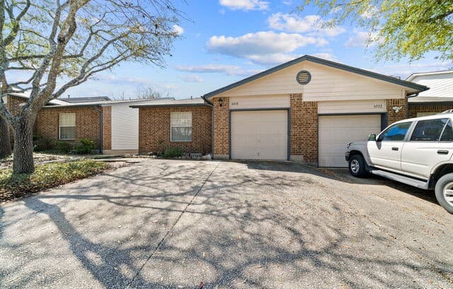 rental at 6018  Norse in San Antonio, TX — photo 2