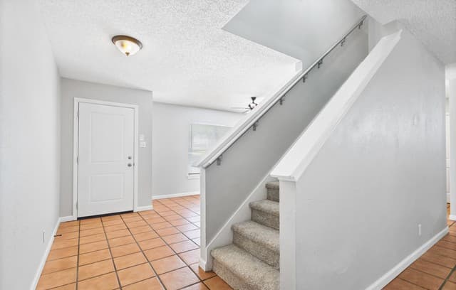 rental at 7705  Autumn Bluff in San Antonio, TX — photo 4