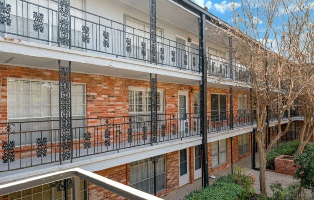 rental at 8401 N New Braunfels Avenue Unit 240 in San Antonio, TX — photo 4
