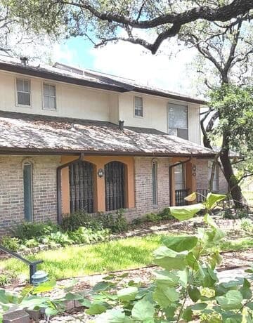 rental at 8915  Datapoint Dr Unit 44B in San Antonio, TX — photo 2