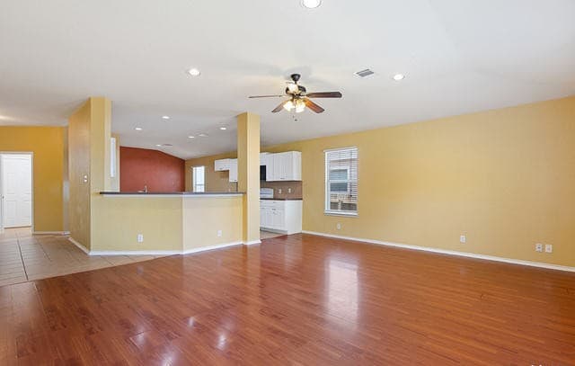 rental at 9179  Everton in San Antonio, TX — photo 3