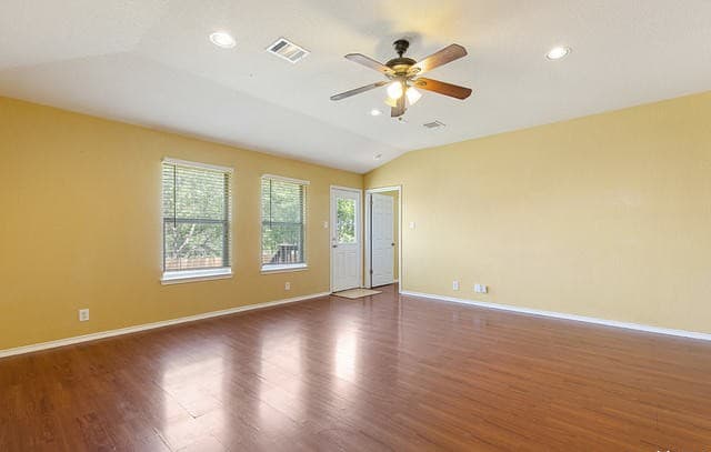 rental at 9179  Everton in San Antonio, TX — photo 5