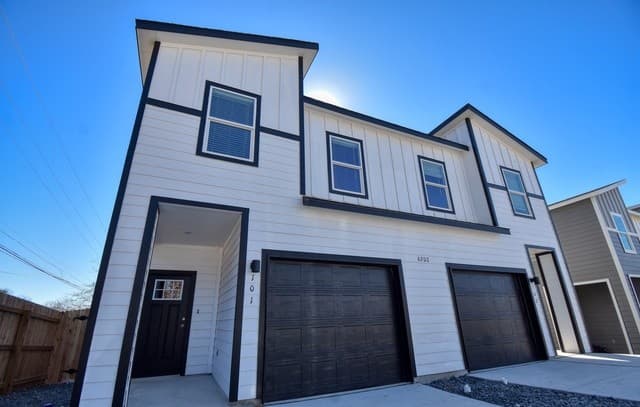 rental at 6219  Oakland Rdg Unit 101 in San Antonio, TX — photo 3