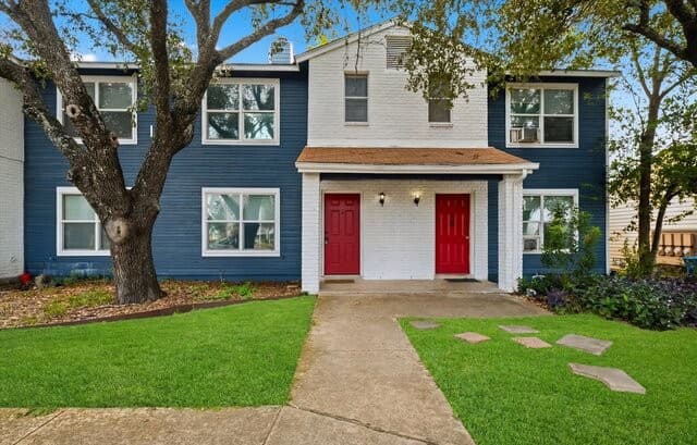 rental at 11136  El Sendero Unit 2 in San Antonio, TX — photo 1