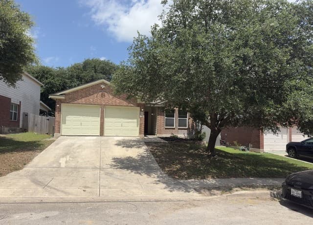 rental at 927  Rustling Cv in San Antonio, TX — photo 1