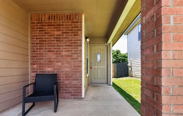 rental at 119  Quince Flower in San Antonio, TX — photo 4