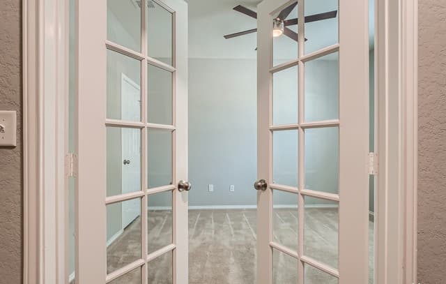 rental at 13927  Laurel Branch in San Antonio, TX — photo 5
