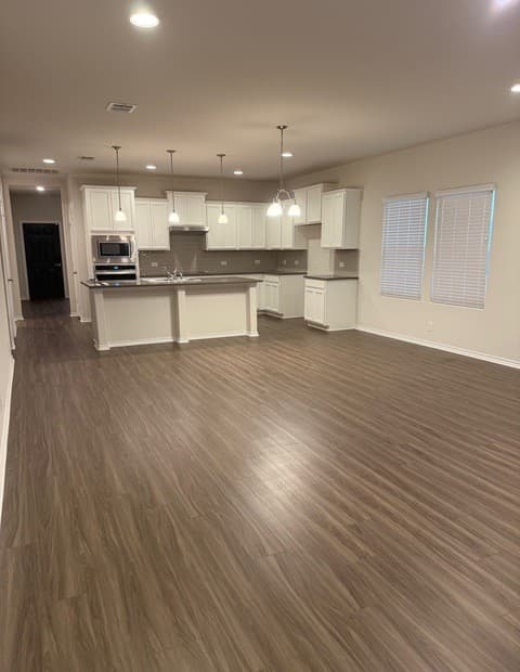 rental at 14456  Gunsight Pass in San Antonio, TX — photo 5