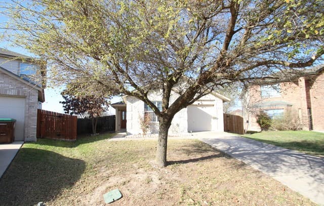 rental at 8115  Sonora Cavern in San Antonio, TX — photo 2