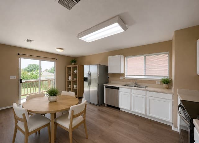 rental at 11210  Dublin Trace in San Antonio, TX — photo 5