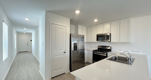 rental at 11653  Dog Rose in Converse, TX — photo 3