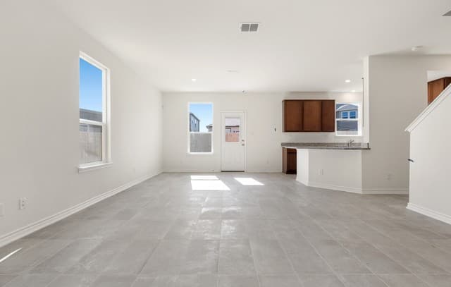 rental at 822  Bifurcate Bnd in San Antonio, TX — photo 4