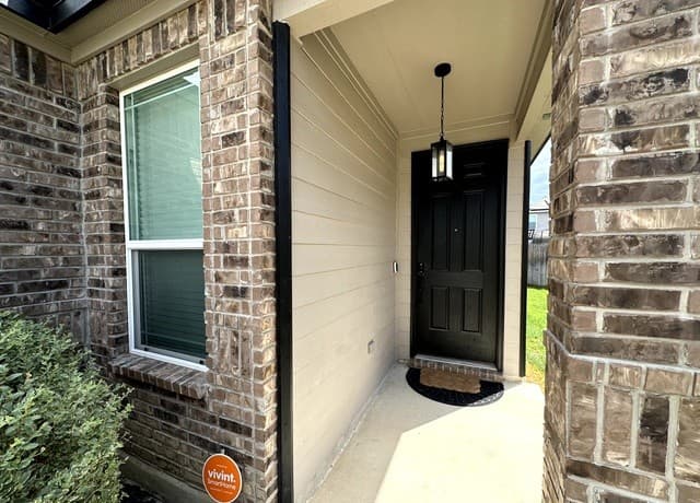 rental at 7968  Broussard in San Antonio, TX — photo 4