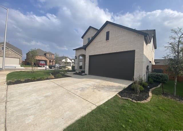 rental at 1809  Nettletree Rd in New Braunfels, TX — photo 4