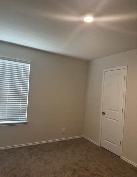 rental at 13842  Guffey Cir in San Antonio, TX — photo 3