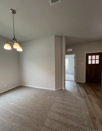 rental at 14622  Flatiron Cliff in San Antonio, TX — photo 5