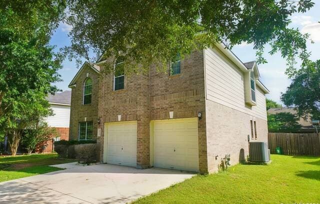 rental at 4736  Green Bluff Dr in Schertz, TX — photo 3
