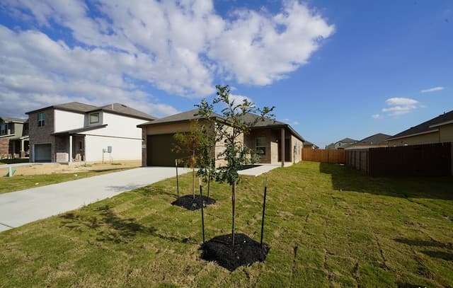 rental at 745  Tupelo Tank Dr in New Braunfels, TX — photo 4