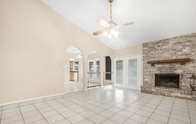 rental at 5003  Starfire St in San Antonio, TX — photo 4