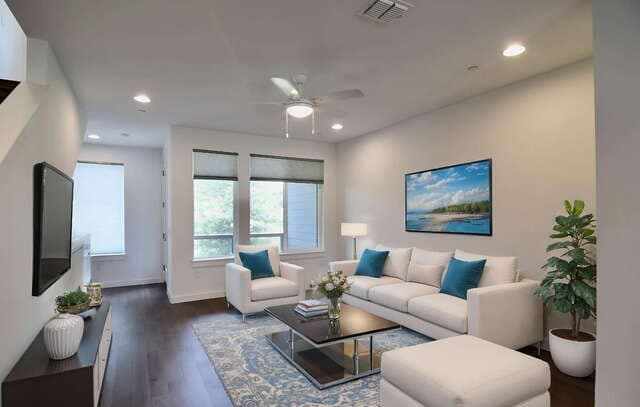 rental at 102  Tendick Street Unit 802 in San Antonio, TX — photo 2