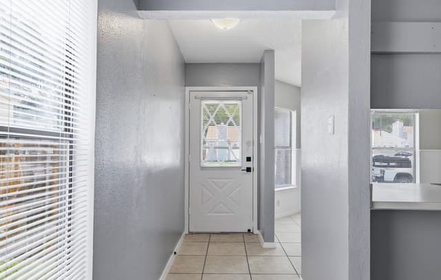 rental at 6210  Valley Queen in San Antonio, TX — photo 3