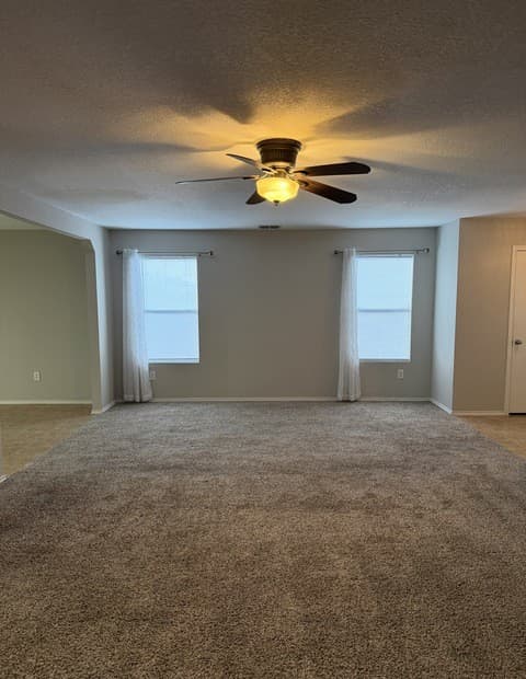 rental at 12303  Java Wood in San Antonio, TX — photo 4