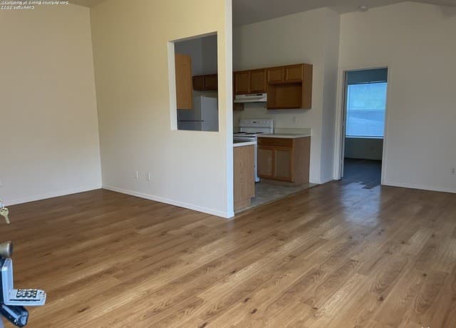 rental at 14537  Clovelly Wood in San Antonio, TX — photo 3