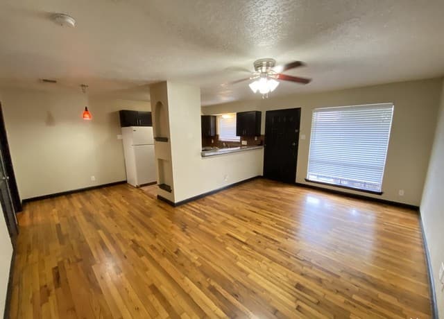 rental at 211  Natalen Ave Unit 205 in San Antonio, TX — photo 1