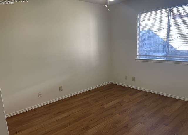 rental at 14439  Hereford in San Antonio, TX — photo 5