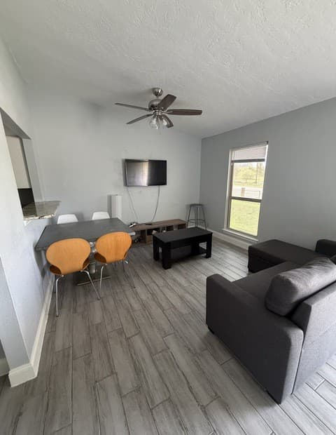 rental at 4949  Hamilton Wolfe Unit 4204 in San Antonio, TX — photo 4