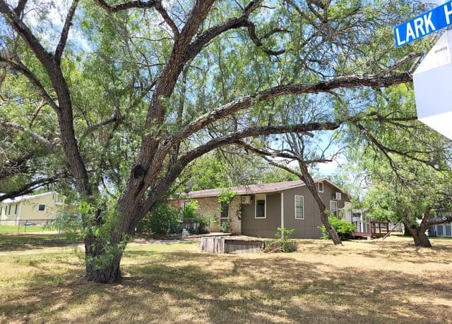 rental at 6950  Lark Haven Ln Unit 1 in San Antonio, TX — photo 2