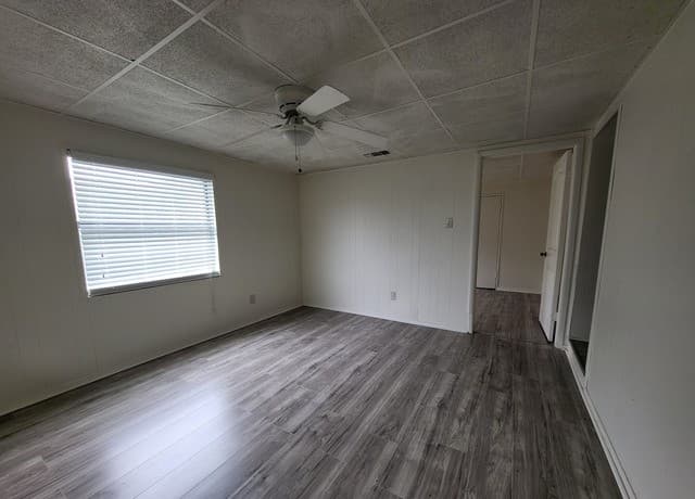 rental at 6950  Lark Haven Ln Unit 3 in San Antonio, TX — photo 3