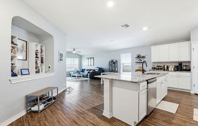 rental at 9514  Cord Grass in San Antonio, TX — photo 5