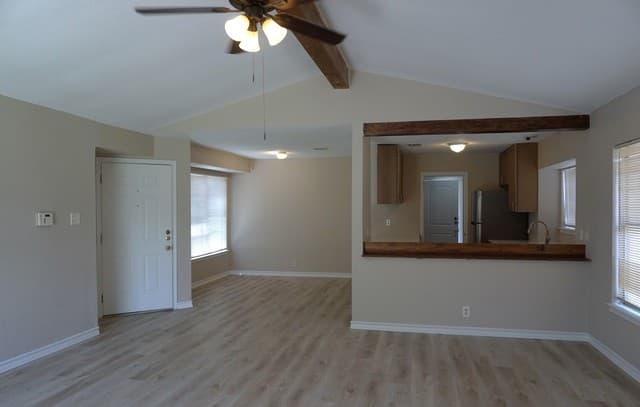 rental at 8470  Cascade Ridge Dr in San Antonio, TX — photo 2