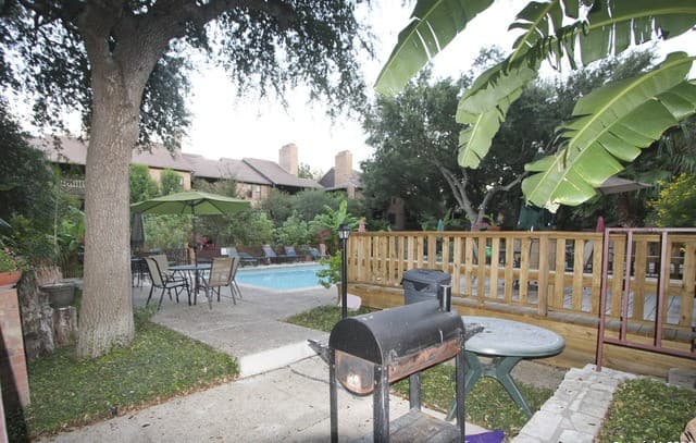 rental at 4212  Medical Dr Unit 806 in San Antonio, TX — photo 2