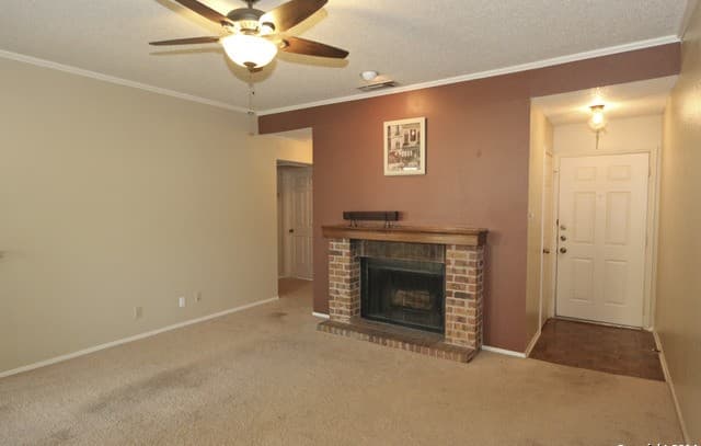 rental at 4212  Medical Dr Unit 806 in San Antonio, TX — photo 3
