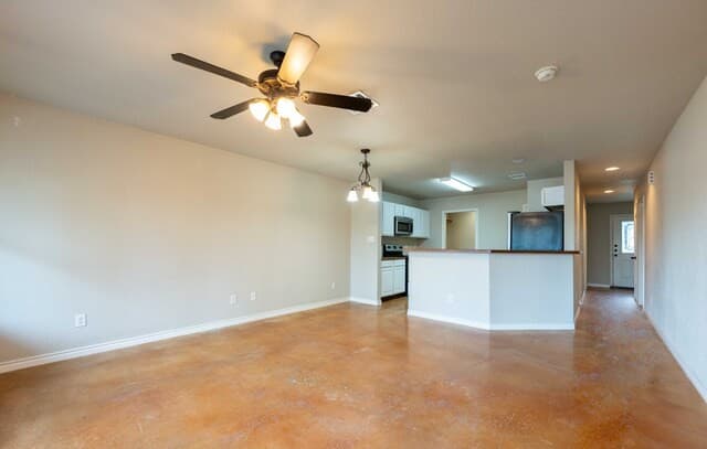 rental at 1161  Brown Rock Dr in New Braunfels, TX — photo 2