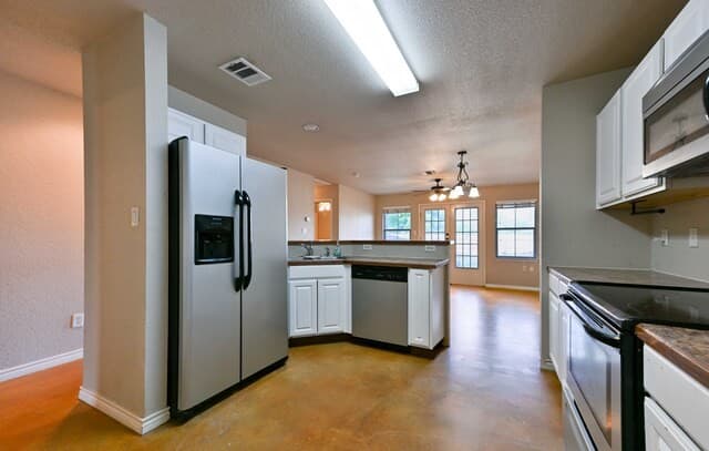 rental at 1161  Brown Rock Dr in New Braunfels, TX — photo 4