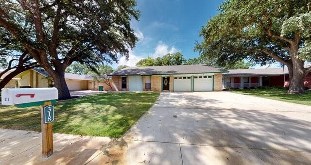 rental at 318  Renee in Converse, TX — photo 1