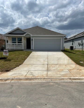 rental at 2906  Green Finch in New Braunfels, TX — photo 2