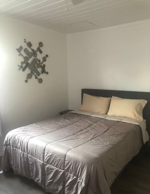 rental at 2427  W Southcross Unit REAR in San Antonio, TX — photo 5