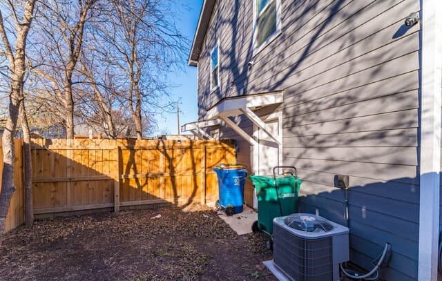 rental at 234  Gould Unit 101 in San Antonio, TX — photo 3