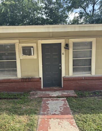 rental at 3614  Neer Ave Unit 6 in San Antonio, TX — photo 1