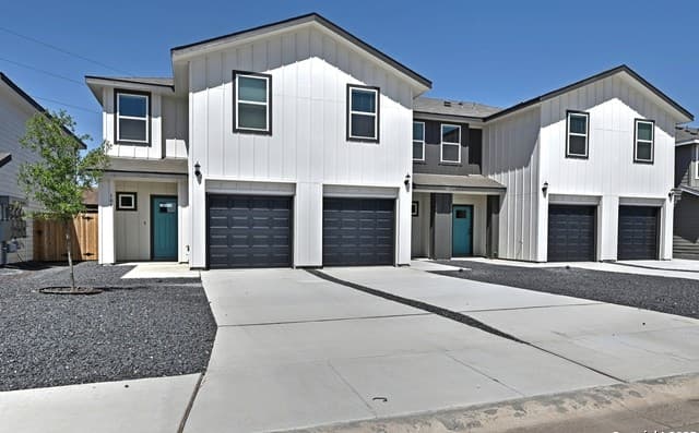 rental at 11315  Clearmine Unit 102 in San Antonio, TX — photo 2
