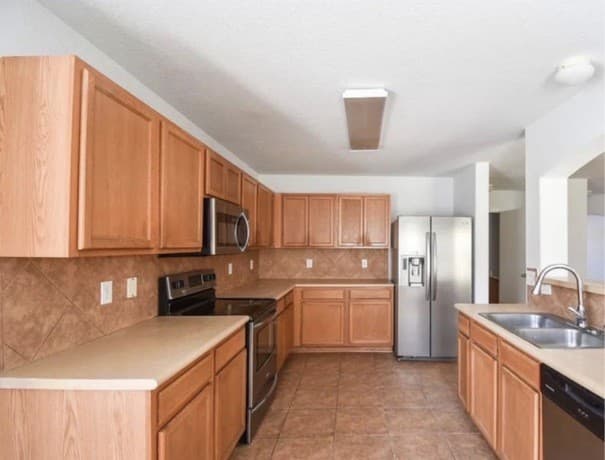 rental at 3418  Aranda Fields in Converse, TX — photo 2