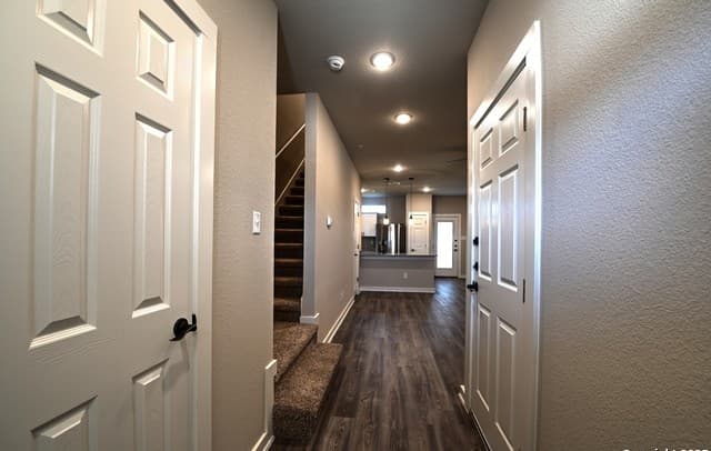 rental at 11310  Clearmine Unit 103 in San Antonio, TX — photo 5