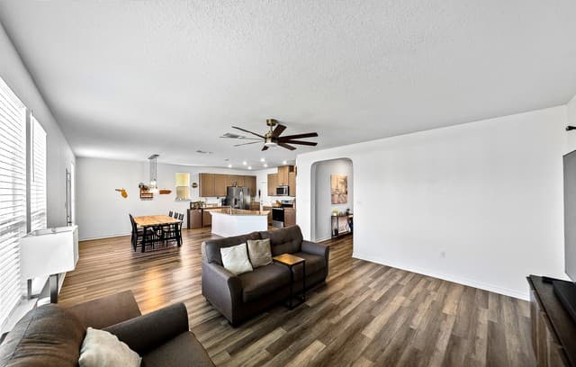rental at 3610  Olympus Mons in Converse, TX — photo 5