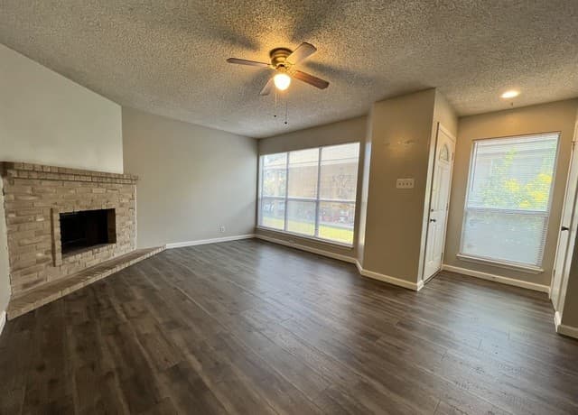 rental at 8415  Cranberry Hl Unit 1 in San Antonio, TX — photo 2