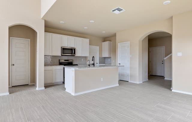 rental at 3640  Wet Cloud Dr in New Braunfels, TX — photo 3